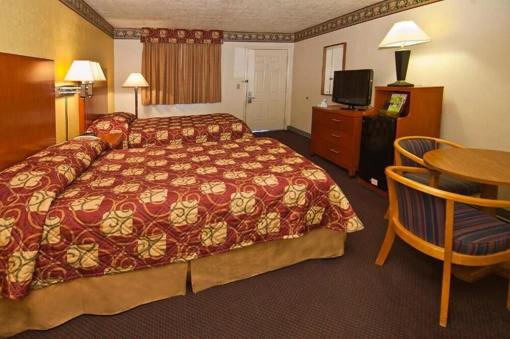 Winnie Inn Suites & RV Park