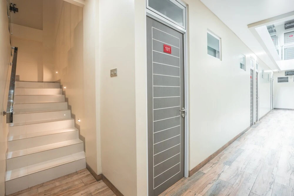 Residence Khoe by OYO Rooms