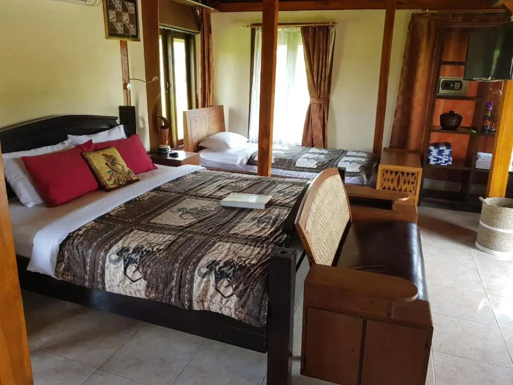 Alamanda Family Villas, Pool & Local Tours