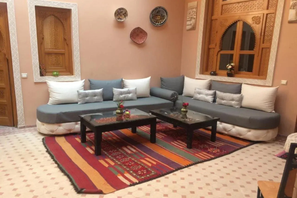 Riad Jenan Adam