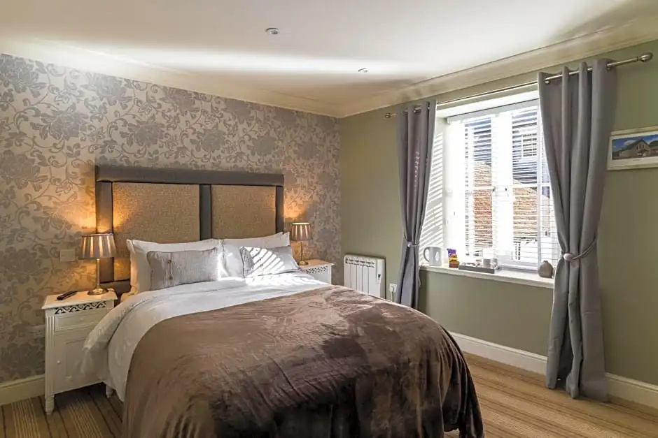 Greyhound Inn Wilton