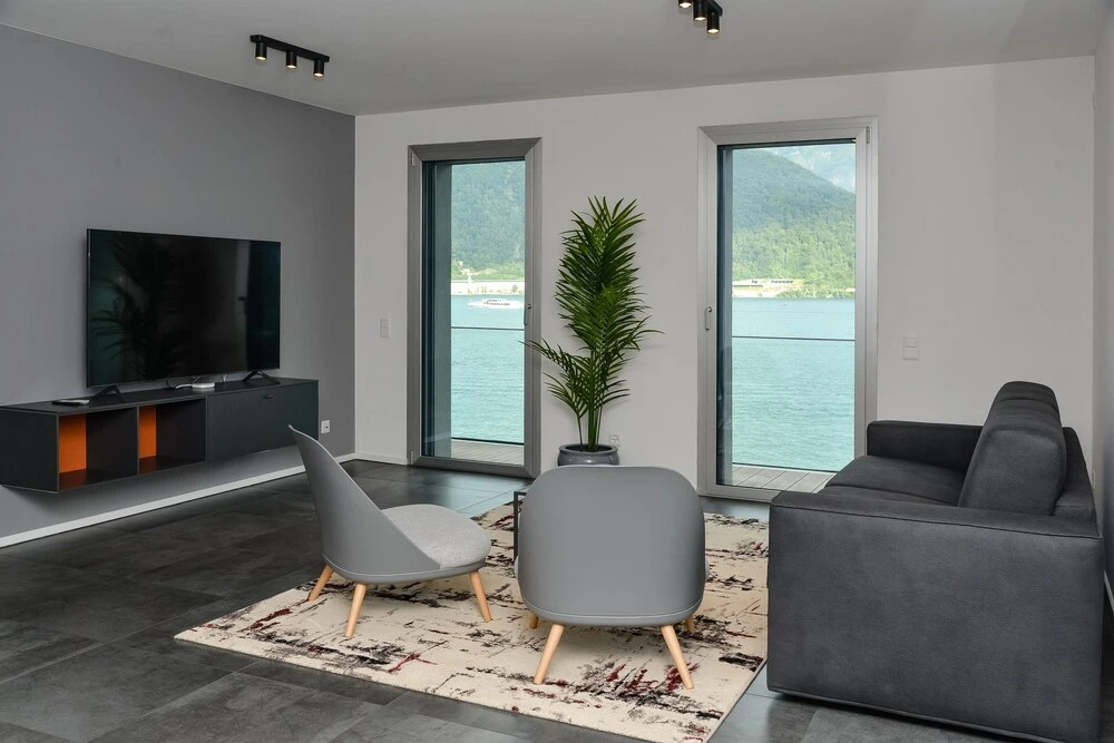 Front Lake Vacation Rental Melì in Melide