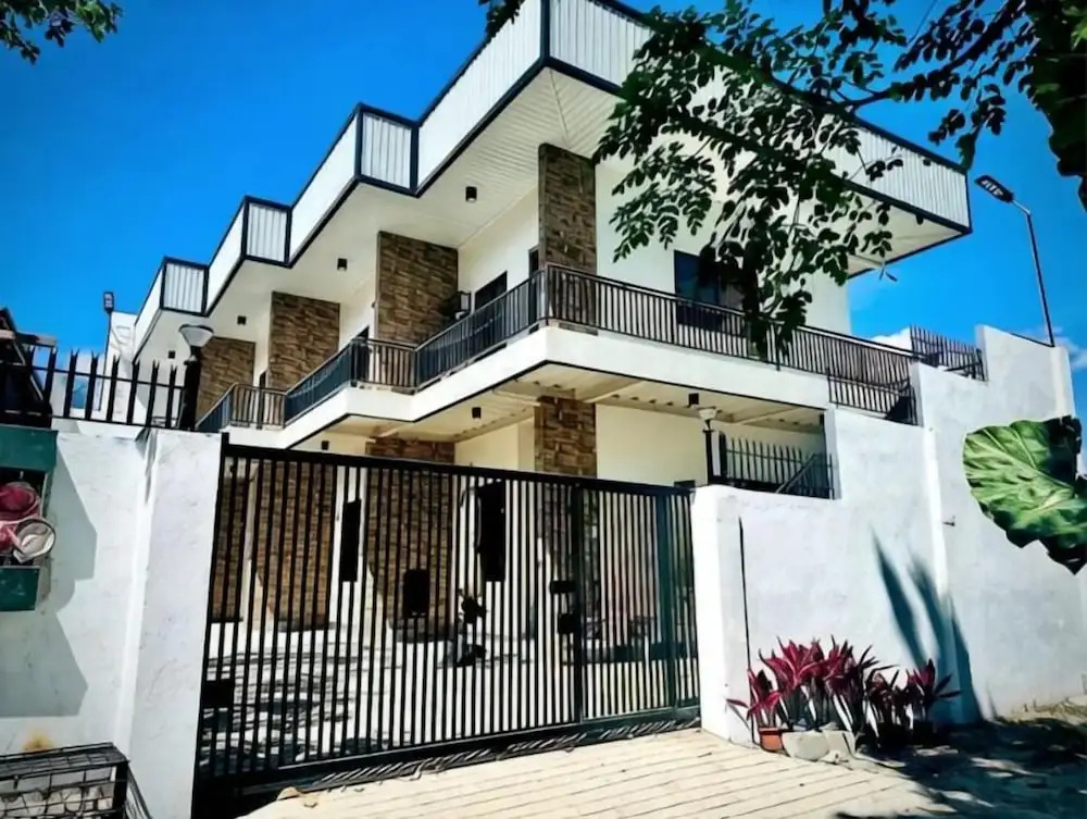 Jolie Maison