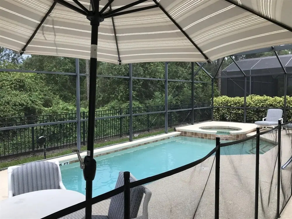 4 Bed And 3 Bath In Perfect Location With Pool By Florida Dream Home