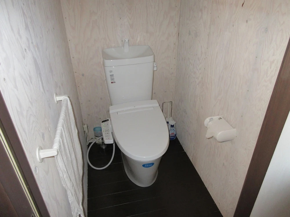 Tsushima Guest House - Hostel
