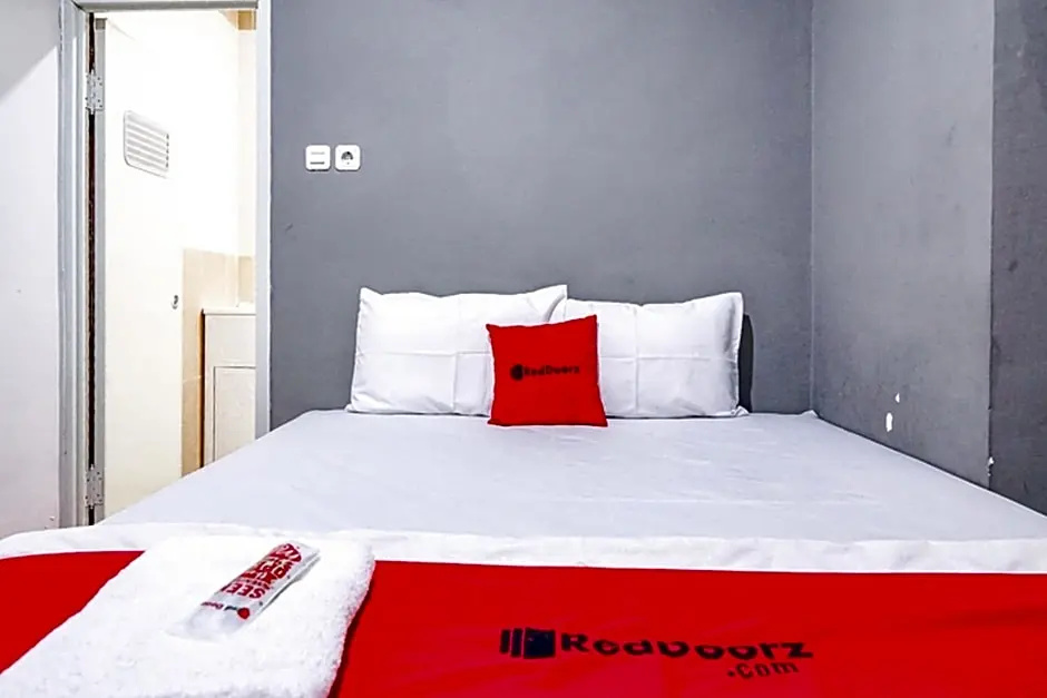 RedDoorz @ Citraland Surabaya