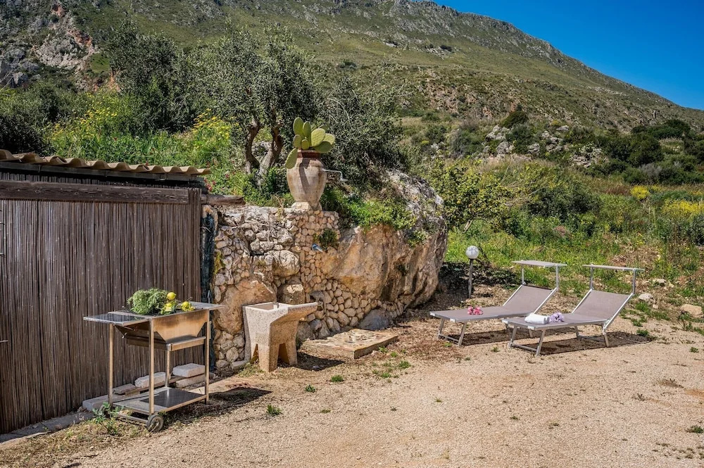 Villa Elena 2 Km from the Natural Reserve of Zingaro