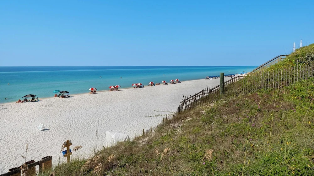 Pet Friendly + Great Location for Boating and The Beach!