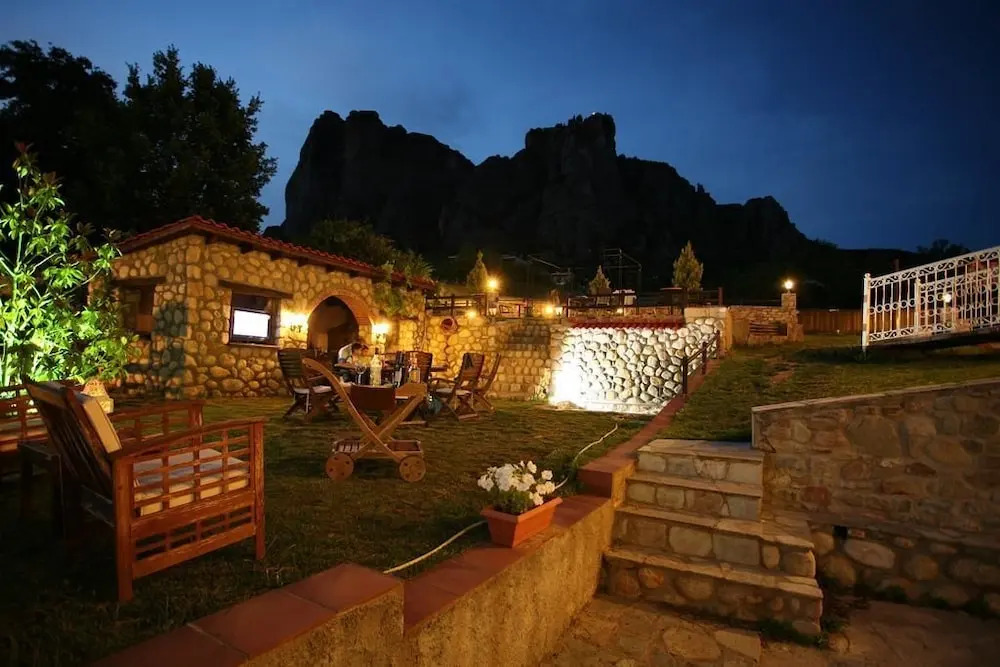 Epavlis Meteora Suites Hotel