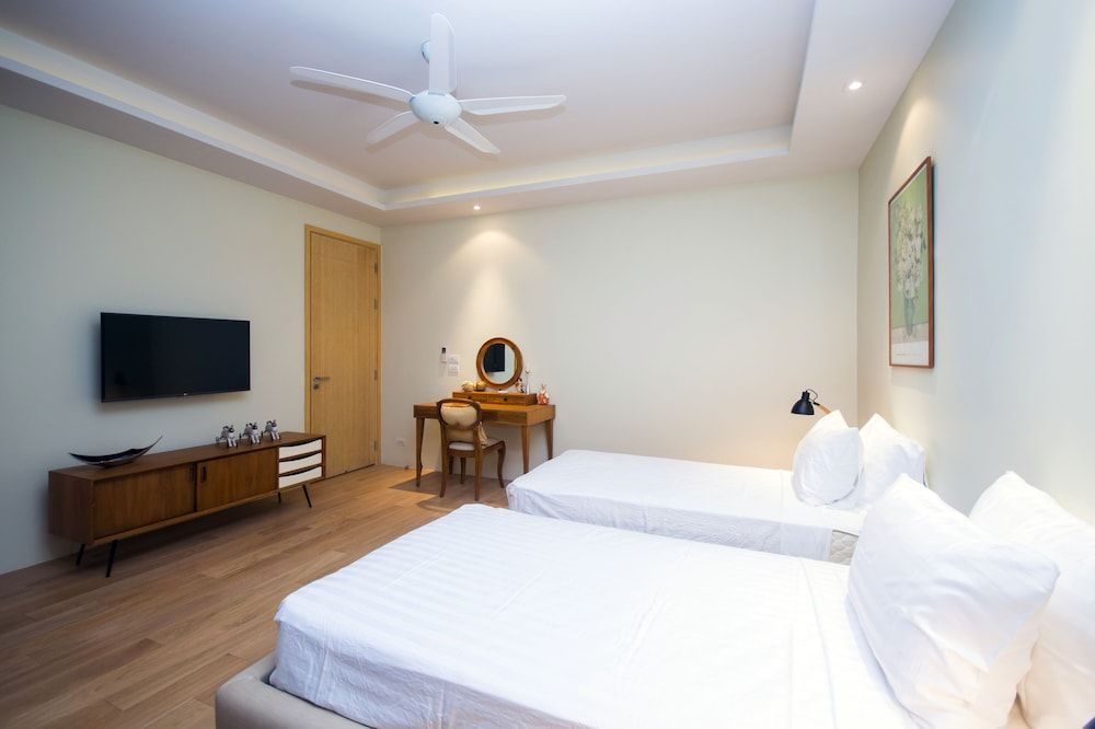 Luxury Hillside Residence at Bangtao