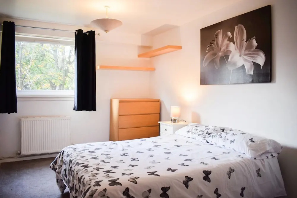 2 Bedroom Flat in the Heart of Leith