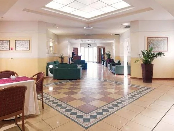 Piramidi Hotel