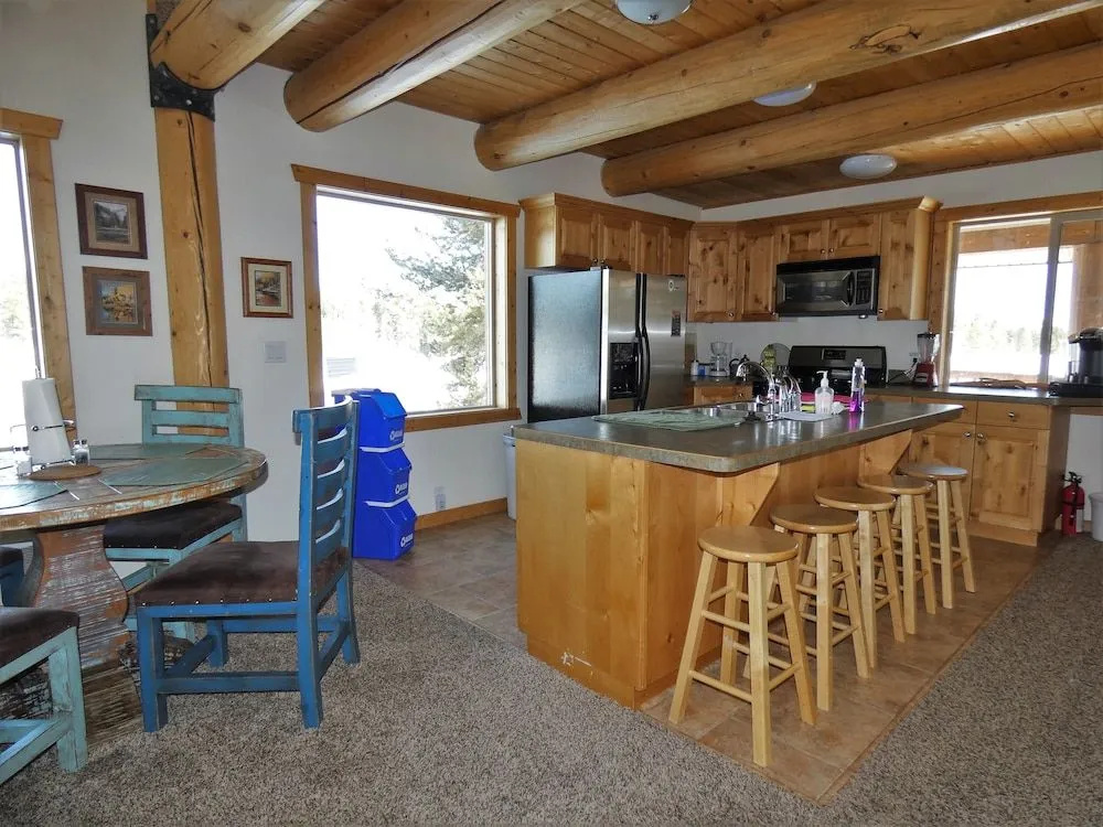 The Hideaway Lodge