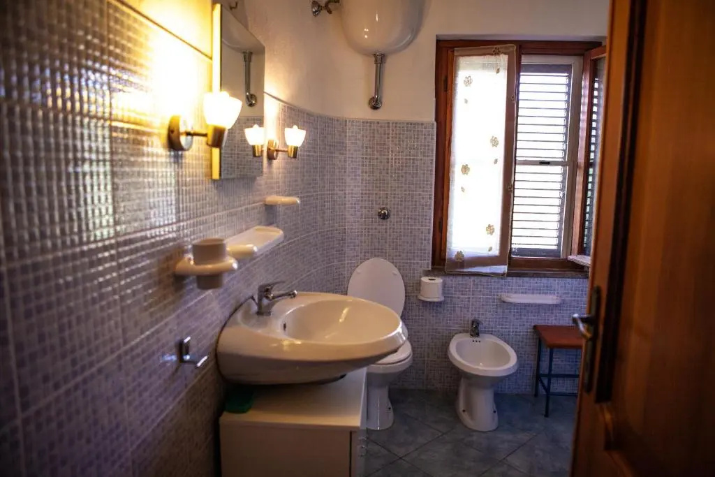 Casa Vacanze a 200 mt spiaggia con 5 camere 2 bagni e 10 posti letto