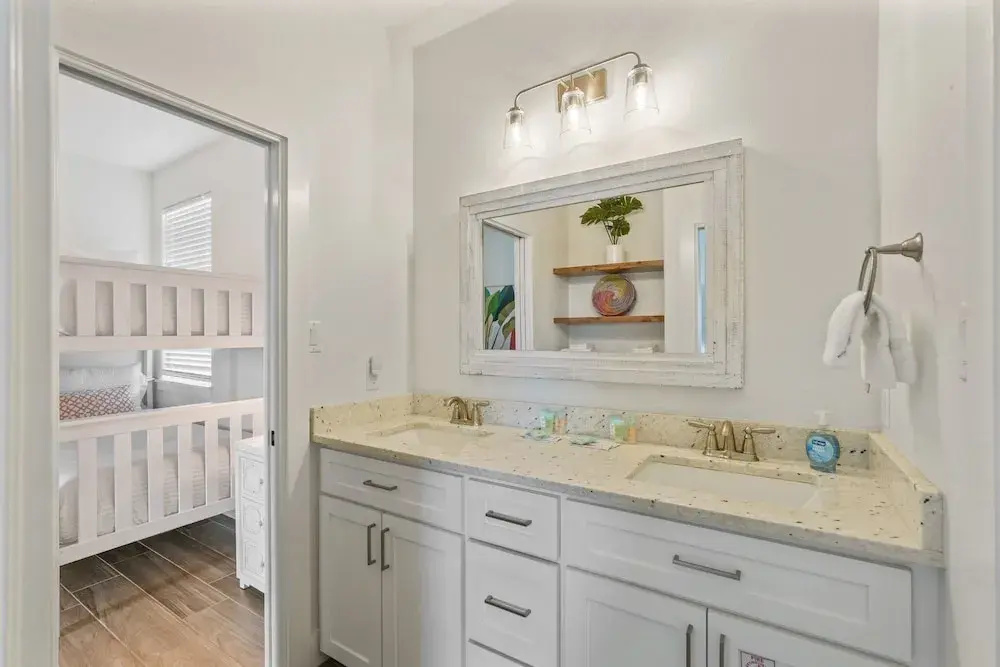 Elegant 4BR Coastal Escape With Stunning Views