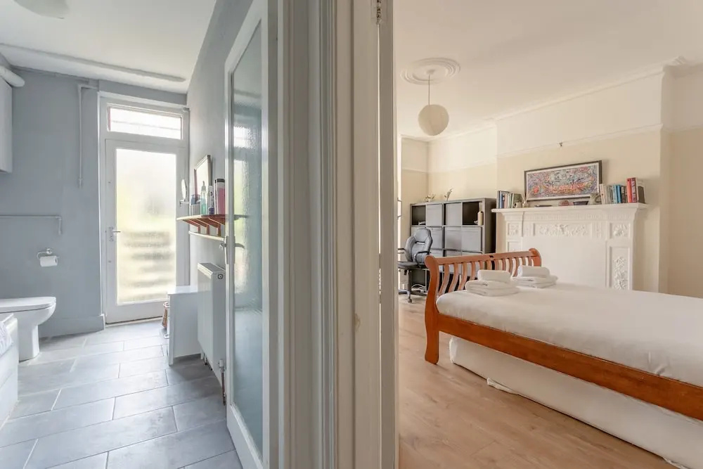 2 Bedroom Flat in North West London with Wifi
