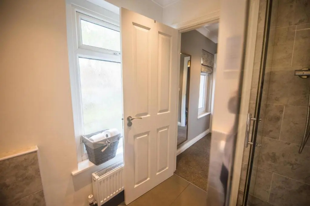 Stunning 2BD Family Retreat Swansea