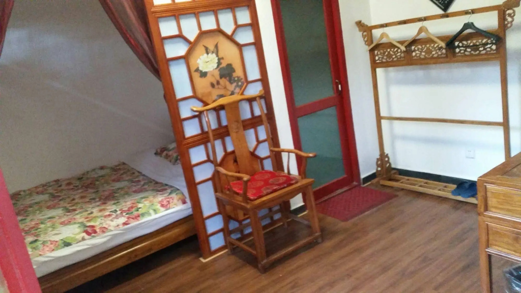 Tiananmen Best Year Courtyard Hotel