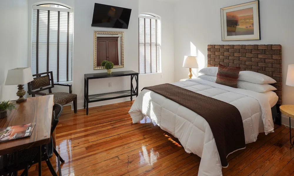 Scenic City Hostel