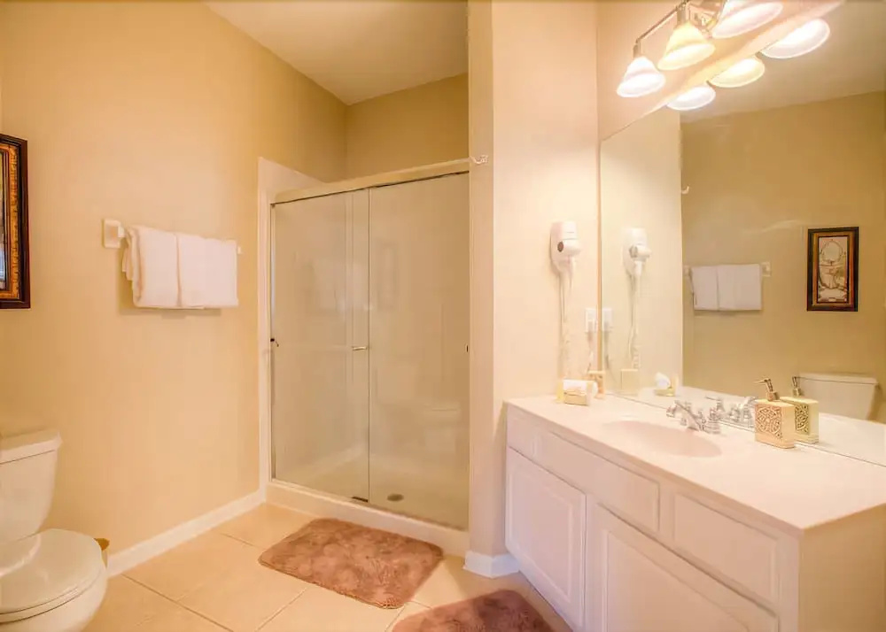 Lovely Vista Cay Resort Condo, Near ClubhousePool