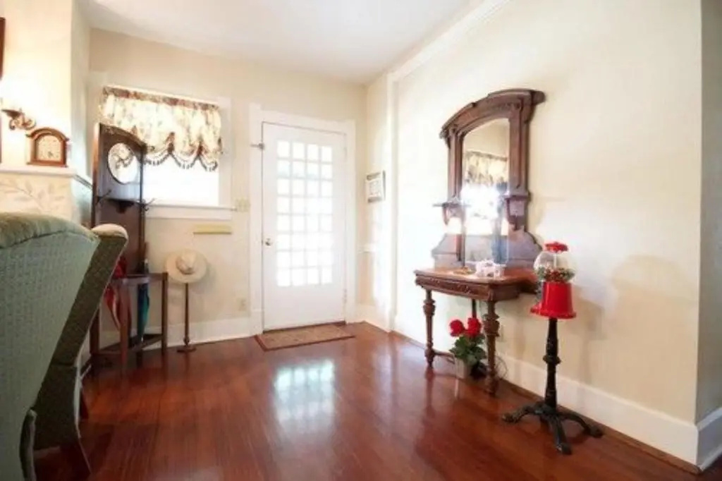 Granbury Gardens Bed and Breakfast