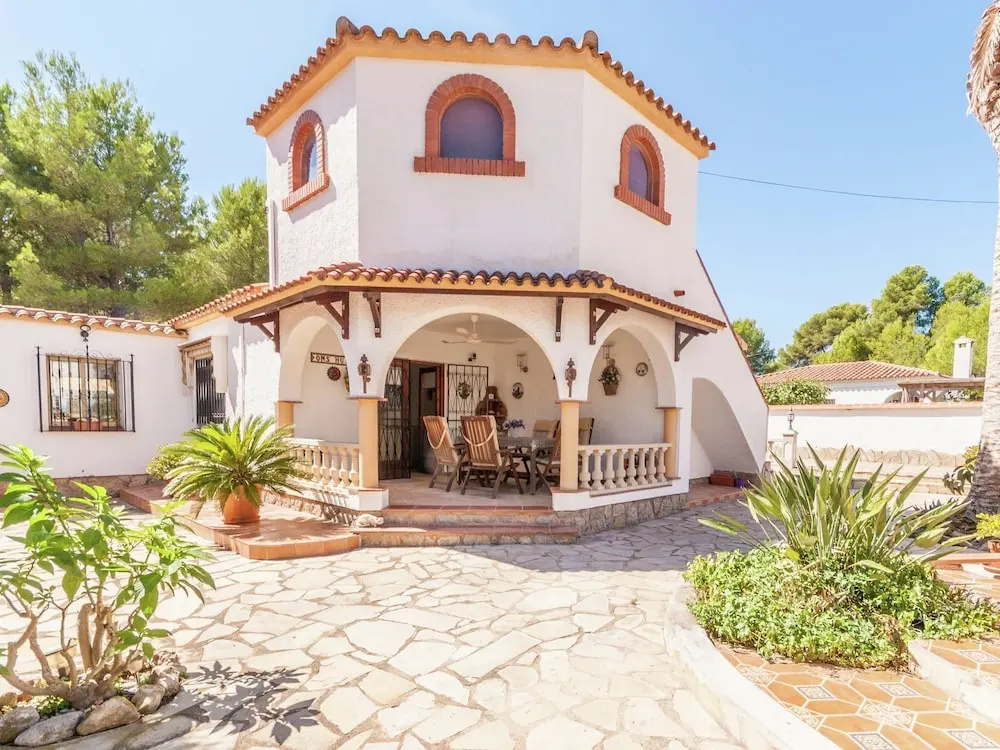 Holiday Home near Sea in Quiet Residential Area in Miami Playa