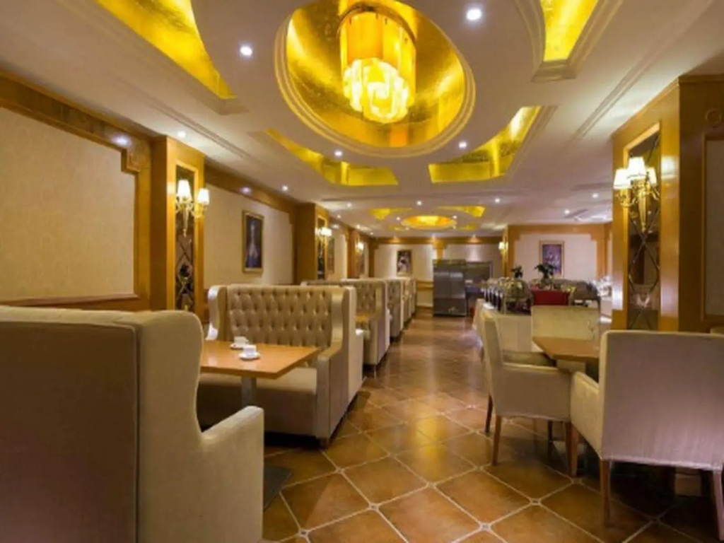 Vienna Hotel Guangzhou Chimelong Dashi Metro Station