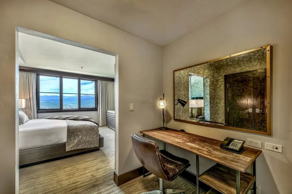 Must See Luxury Vacation  - Sleeps 10 4 Bedroom Condo by RedAwning