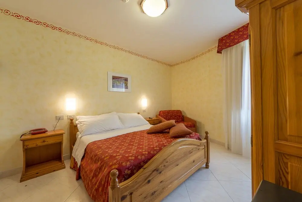 Hotel Iris