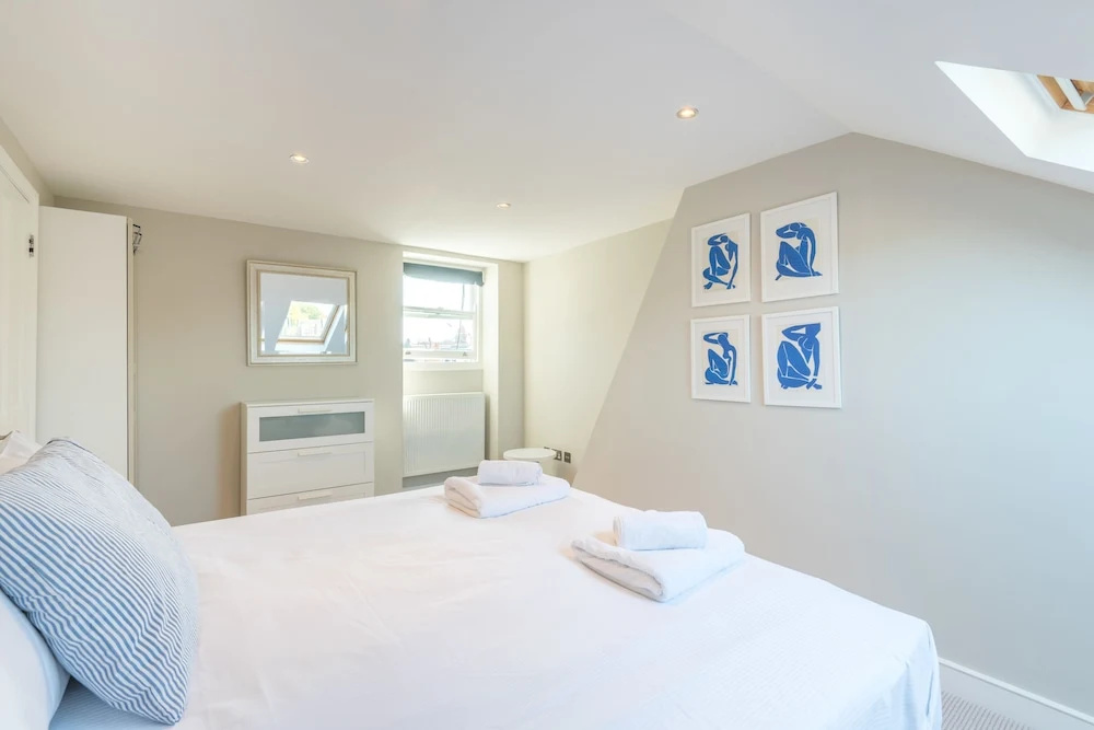 Lavish Nordic Styled Fulham Home by the Thames