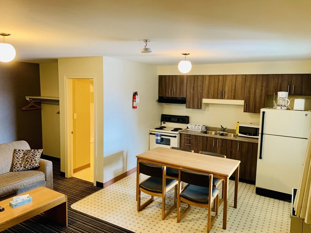 Toronto Lakeshore Hotel