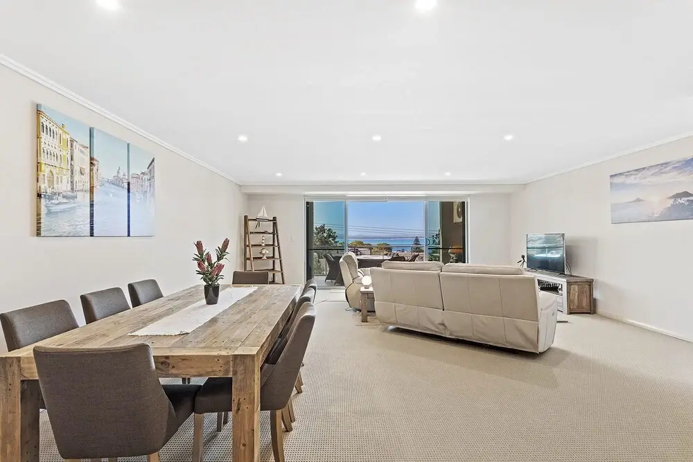 Scirocco, Unit 7, 21-23 Tomaree Street