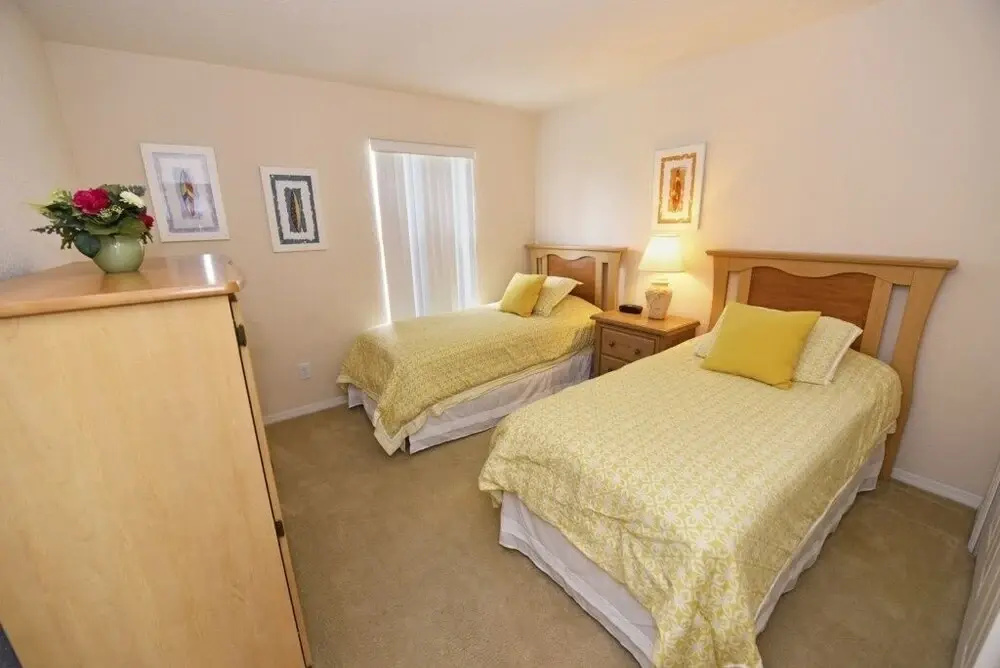 Cozy 5bed High Grove Resort W Pool, Spa, Game Rm, Mins To Disney-133 5 Bedroom Home by RedAwning