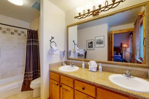 2740 Eagle Ridge Drive Condo