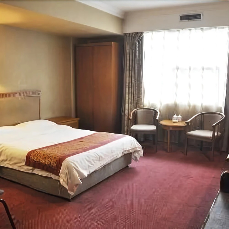 Longyun Hotel