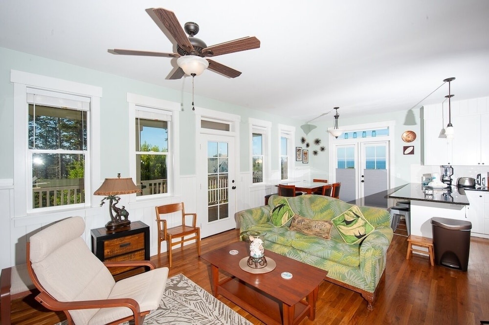 The Black Pearl 3 Bedroom Home