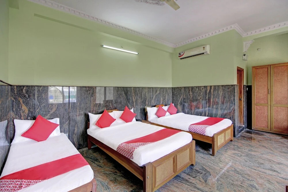 OYO 29039 Hotel Jyothi International