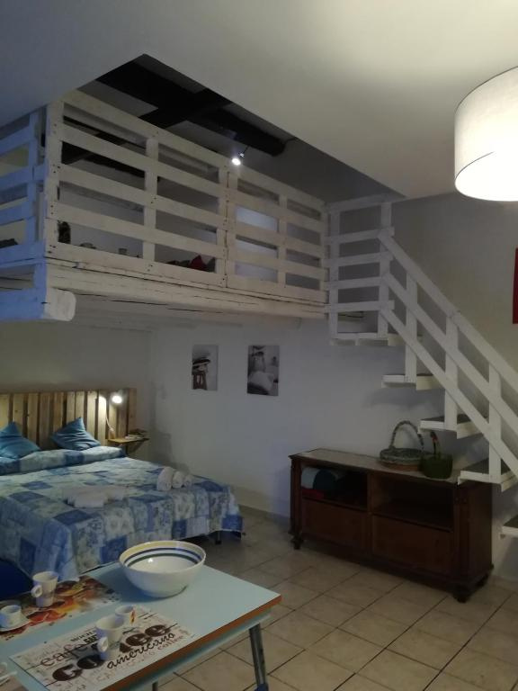 casa in palazzo Graffeo Eva