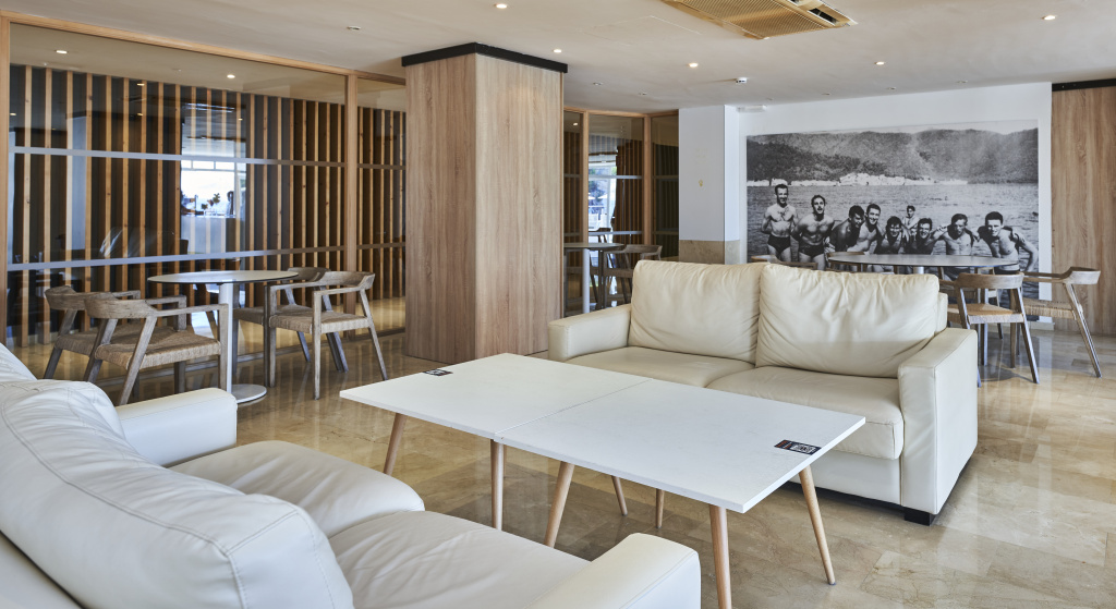 Globales Cala Viñas Adults Only 16+