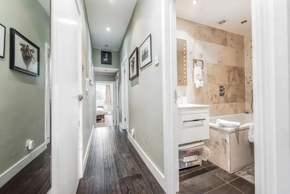 Supreme Hampstead Home Next to Hampstead Heath by Underthedoormat