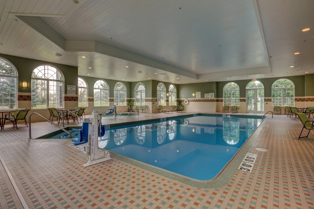 Holiday Inn Milwaukee Airport by IHG