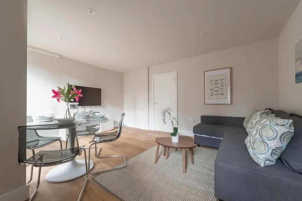 Hampden Apartments - the Diana
