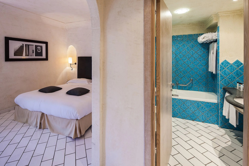 Therasia Resort Sea and SPA - The Leading Hotels of the World