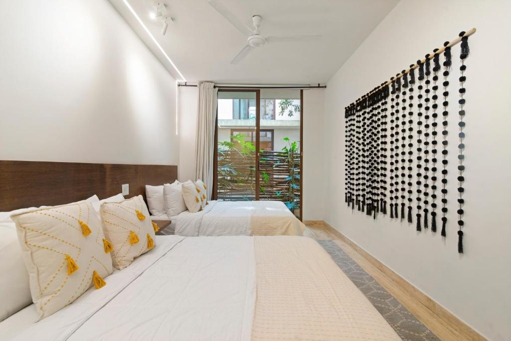 103 Cozy apartment with private terrace 2 br 2 ba