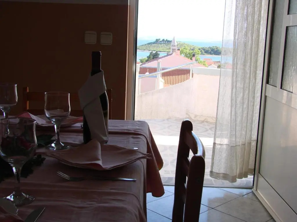 Rasin Apartments