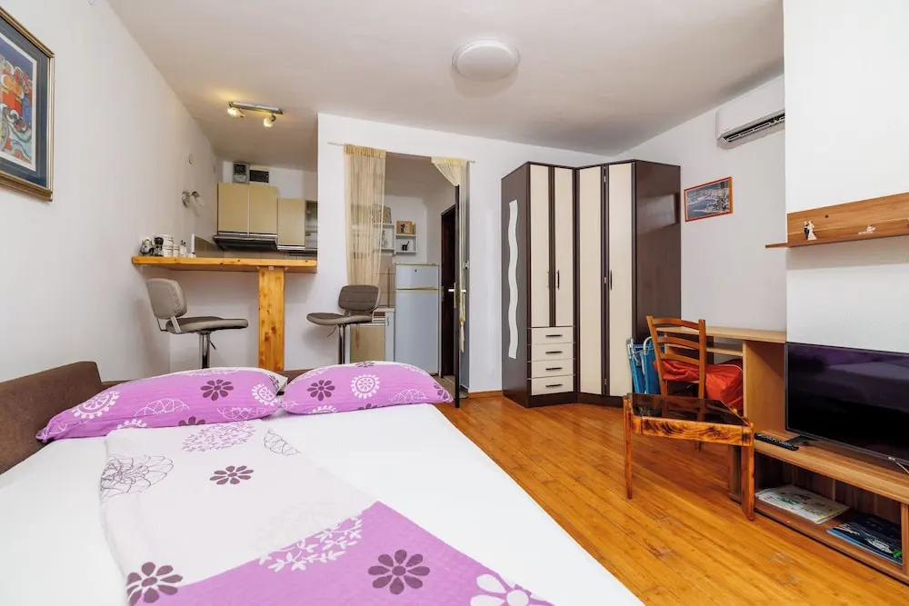 Apartments Jadrana