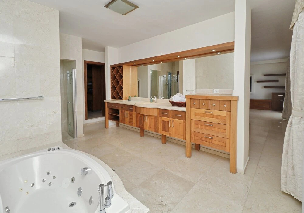 Armon Eilat
