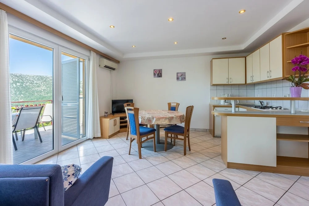 Apartments Neven