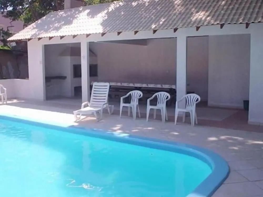 Flat Rota do Sol Bombinhas Centro 100 metros da praia - sem cozinha
