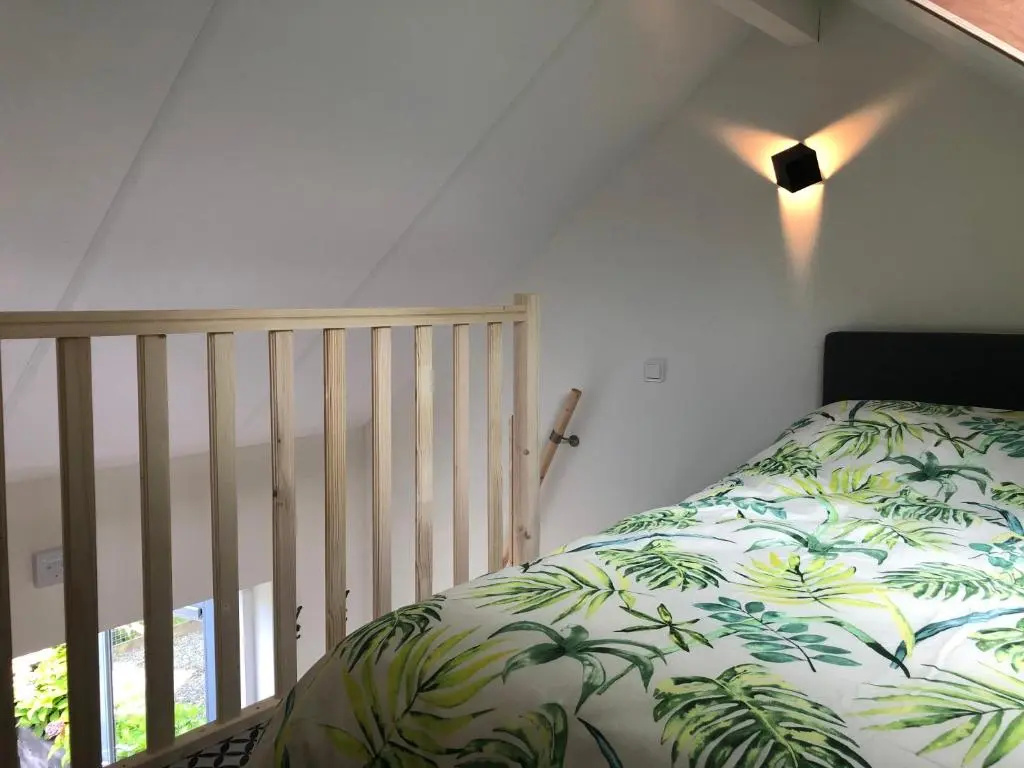 Flora’s B&B